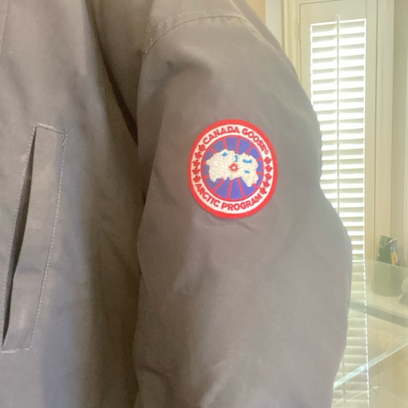 Canada Goose Victoria parka (Grey) Womens size Medium - Picture 11 of 14